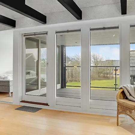 2 Bedroom Lovely In