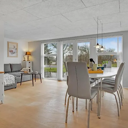 2 Bedroom Lovely In Hemmet